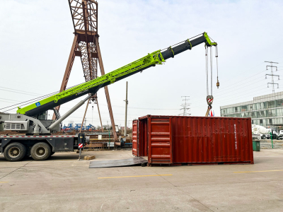 Shipping scene