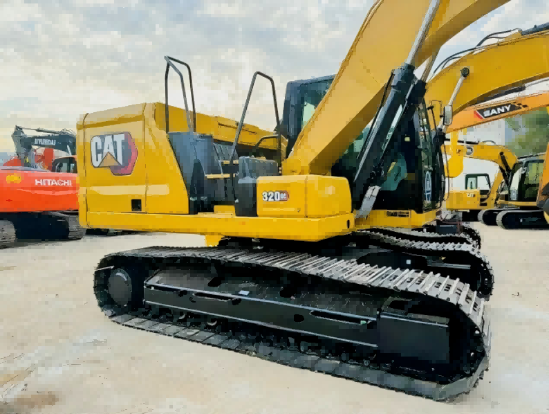 Оригинальный экскаватор CAT 320GC поступил на склад и доступен для поставки в Россию