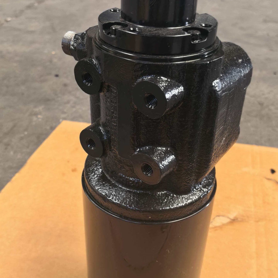 Komatsu 561-40-83300 Рулевой клапан 