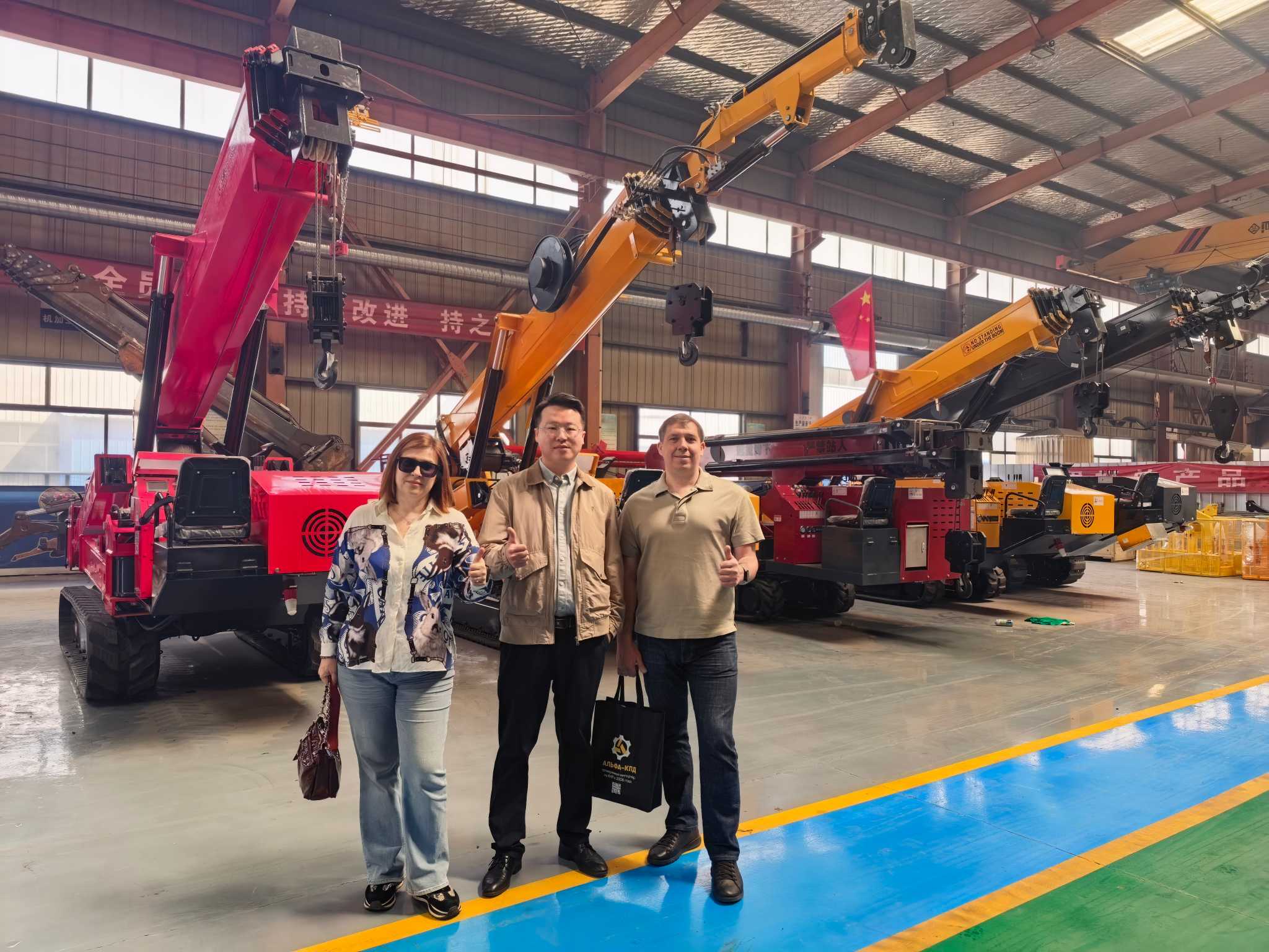 Посещение российских партнеров в компании Jining Yadong Construction Machinery Co, Ltd. Об официальном визите Посещение российских партнеров в компании Jining Yadong Construction Machinery Co, Ltd. Об официальном визите
