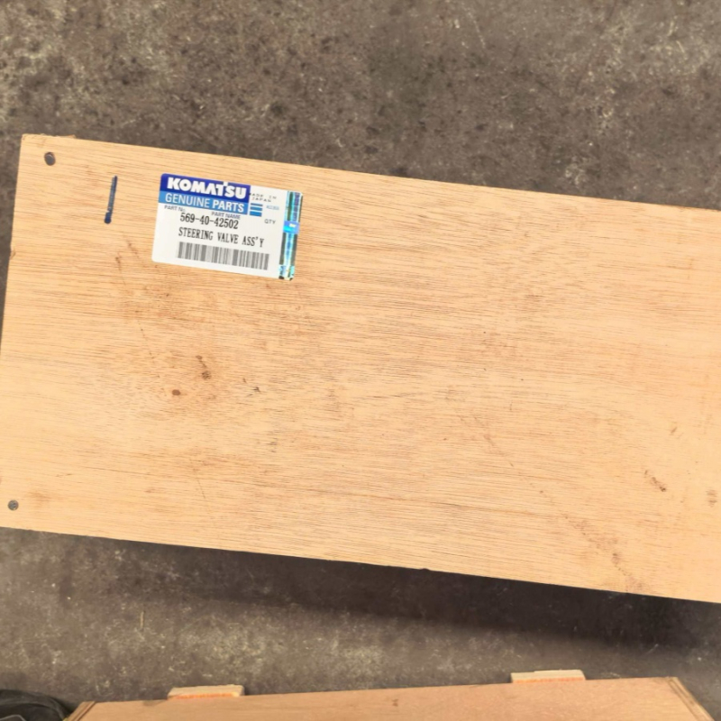 Komatsu 569-40-42502 РУЛЕВОЙ КЛАПАН В СБОРЕ