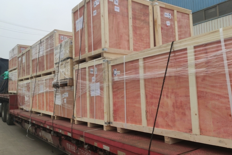 После китайского Нового года объемы заказов остаются высокими! Вся компания работает сообща над созданием лучшей дороги между Китаем и Россией. После китайского Нового года объемы заказов остаются высокими! Вся компания работает сообща над созданием лучшей дороги между Китаем и Россией.