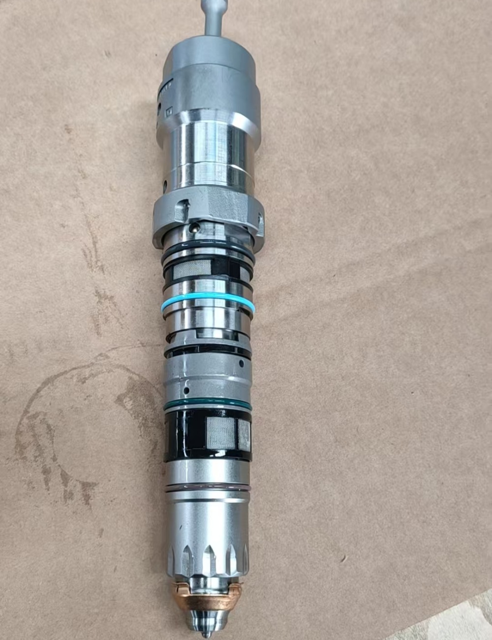 Komatsu 6560-11-1310 Fuel Injectors